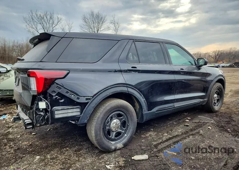 2025 Ford Explorer Police Interceptor from USA, damaged, VIN 1FM5K8AB0SGA74359